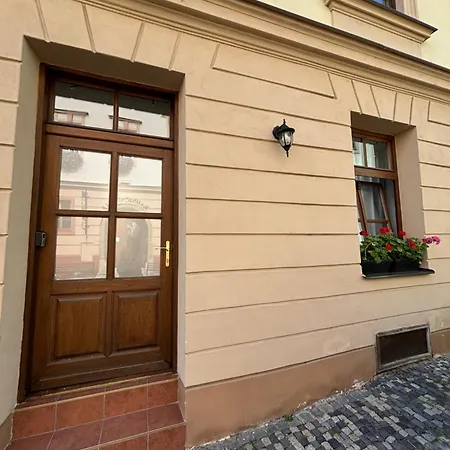 Penzion U Radnice, B 6 Znojmo Exterior photo